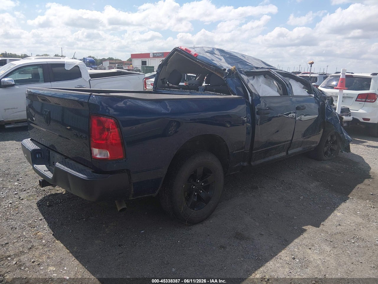 2023 RAM 1500 CLASSIC TRADESMAN  4X4 5'7 BOX · 4/11