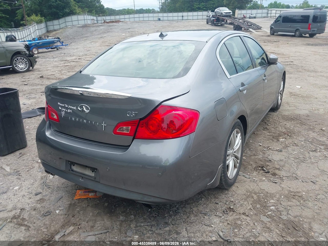2013 INFINITI G37 JOURNEY · 4/11