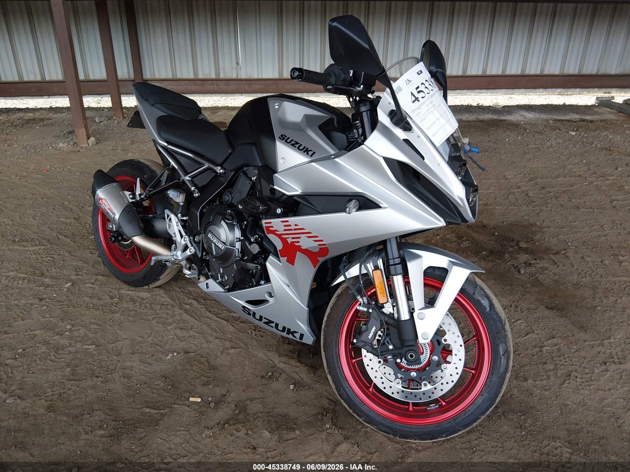 JS1EM13B3R7****** · 2024 SUZUKI GSX800 F