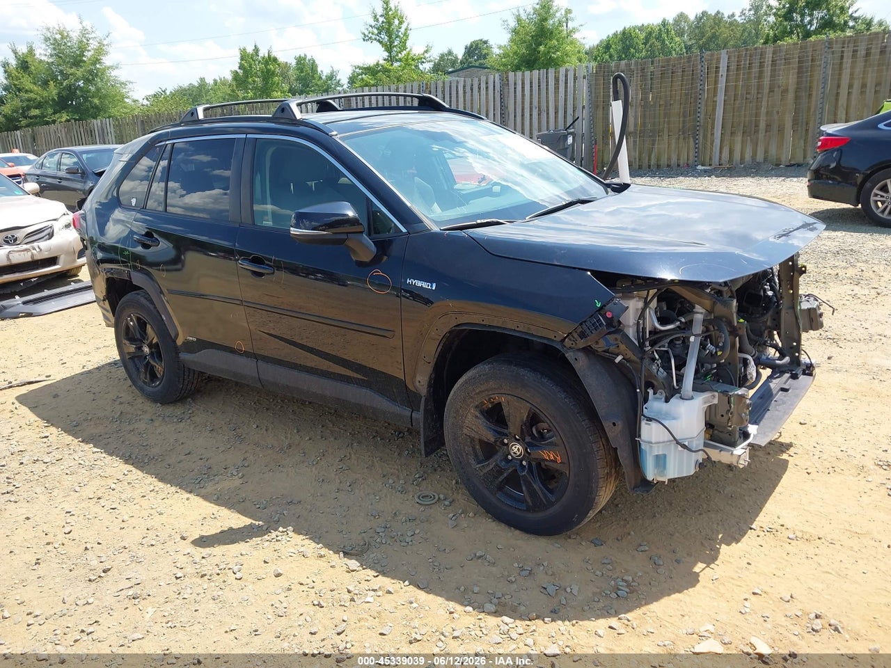 JTMRWRFV0LD****** · 2020 TOYOTA RAV4 HYBRID XLE