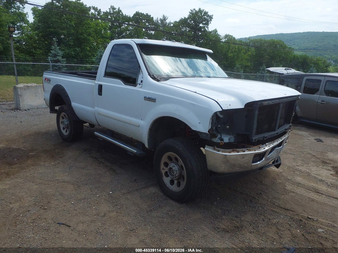 1FTWF31555E****** · 2005 FORD F-350 XL/XLT