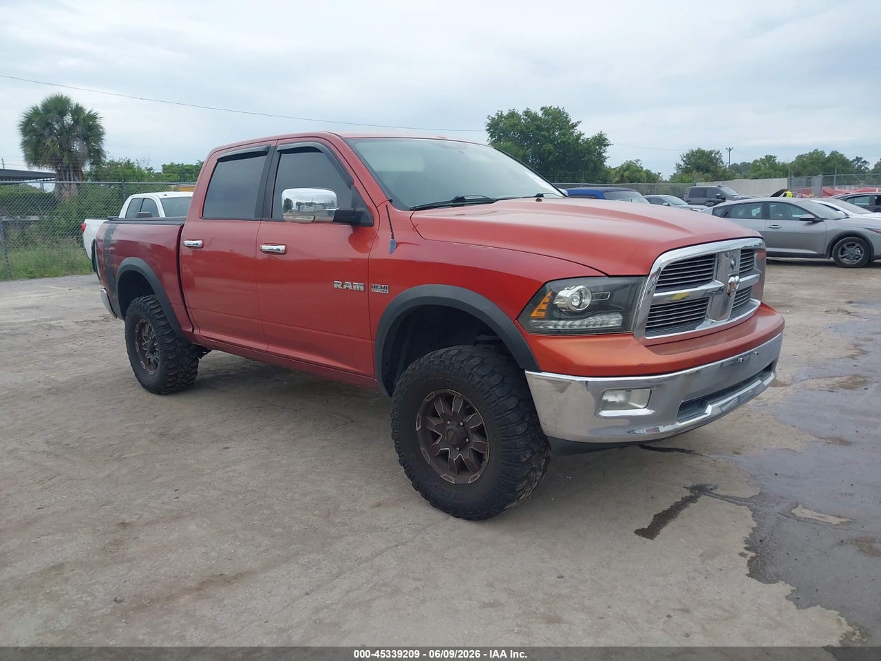 1D3HV13T59S****** · 2009 DODGE RAM 1500 SLT/SPORT/TRX
