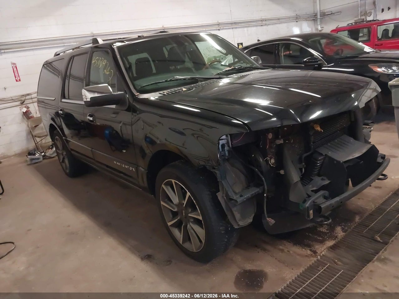 5LMJJ3LT1GE****** · 2016 LINCOLN NAVIGATOR L RESERVE