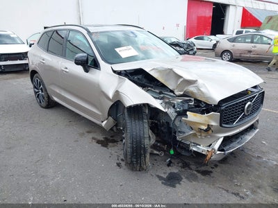 2024 VOLVO XC60 B5 PLUS DARK THEME