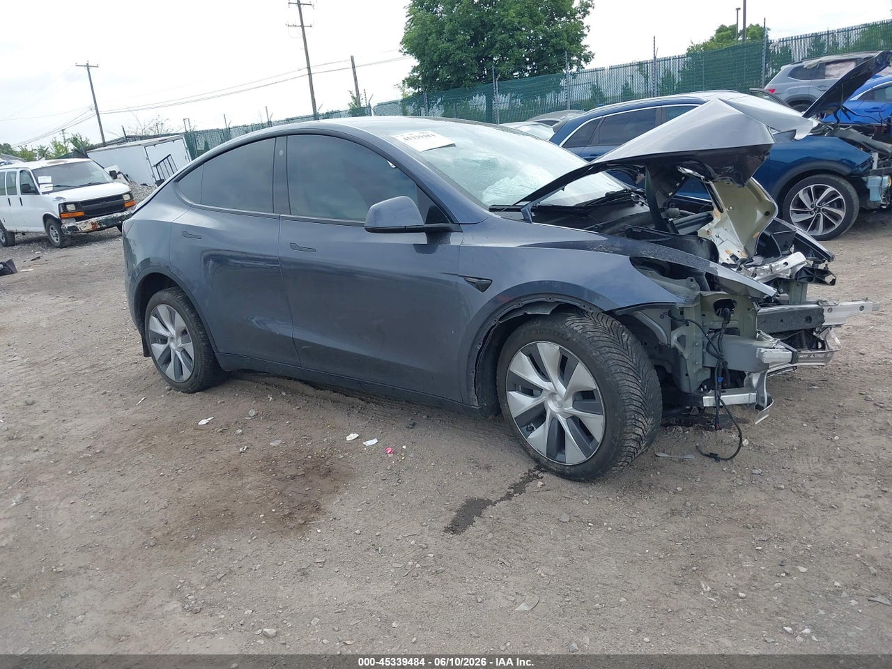 7SAYGDEE0NF****** · 2022 TESLA MODEL Y LONG RANGE DUAL MOTOR ALL-WHEEL DRIVE