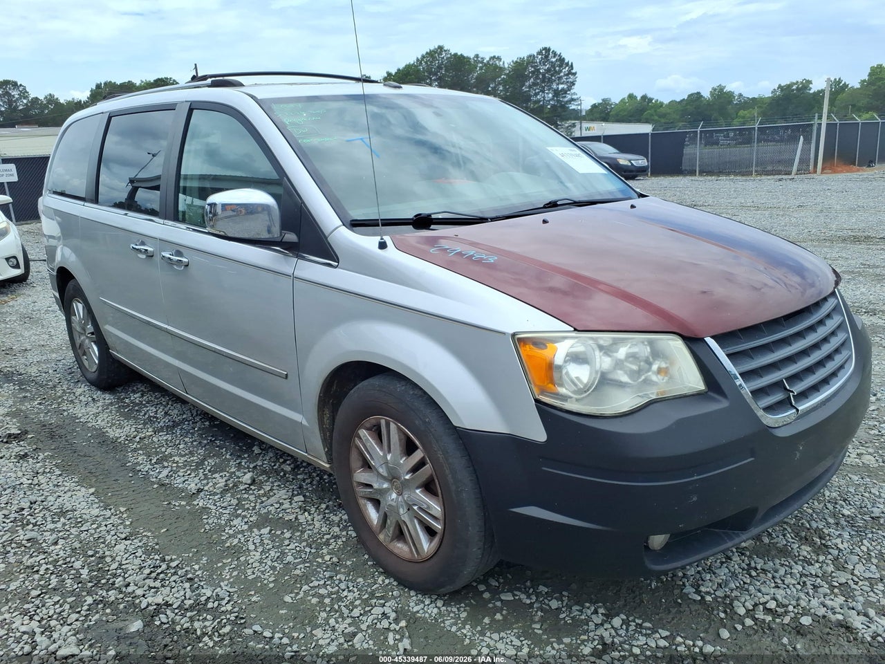 2A4RR7DX3AR****** · 2010 CHRYSLER TOWN &amp; COUNTRY NEW LIMITED