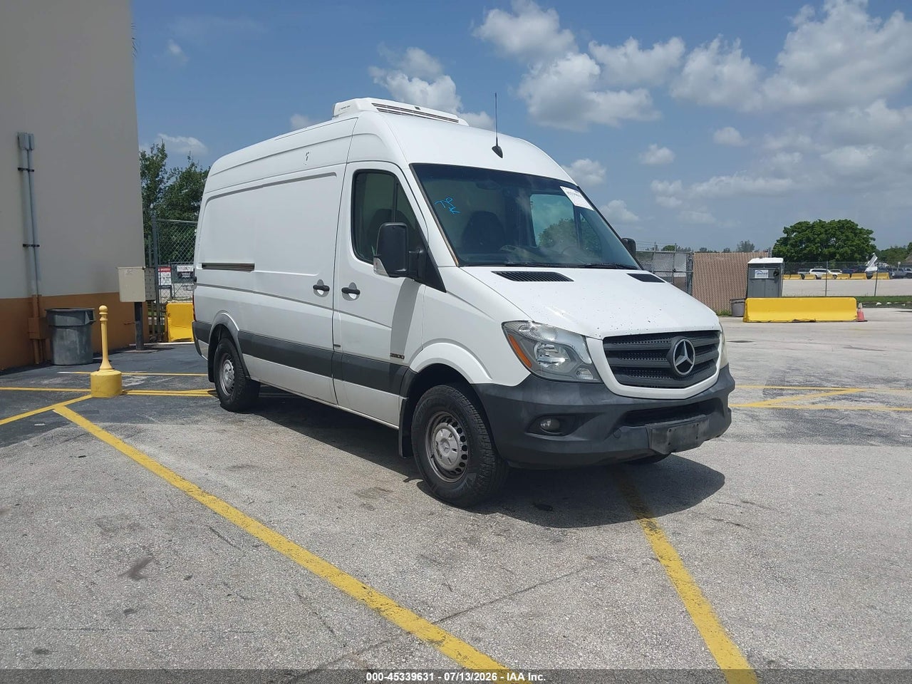 WD3PE7DD9GP****** · 2016 MERCEDES-BENZ SPRINTER 2500 NORMAL ROOF
