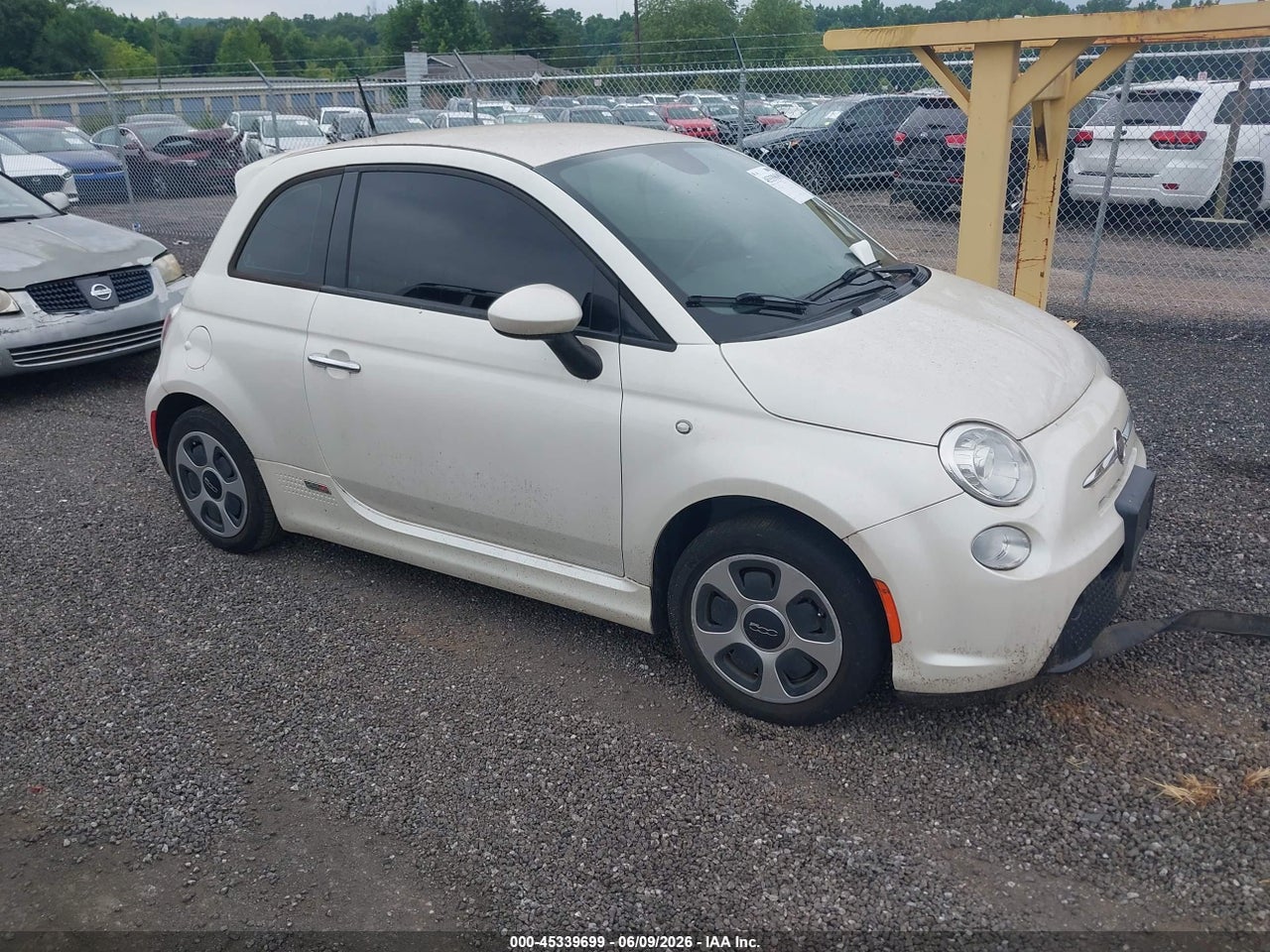 3C3CFFGE3ET****** · 2014 FIAT 500E BATTERY ELECTRIC