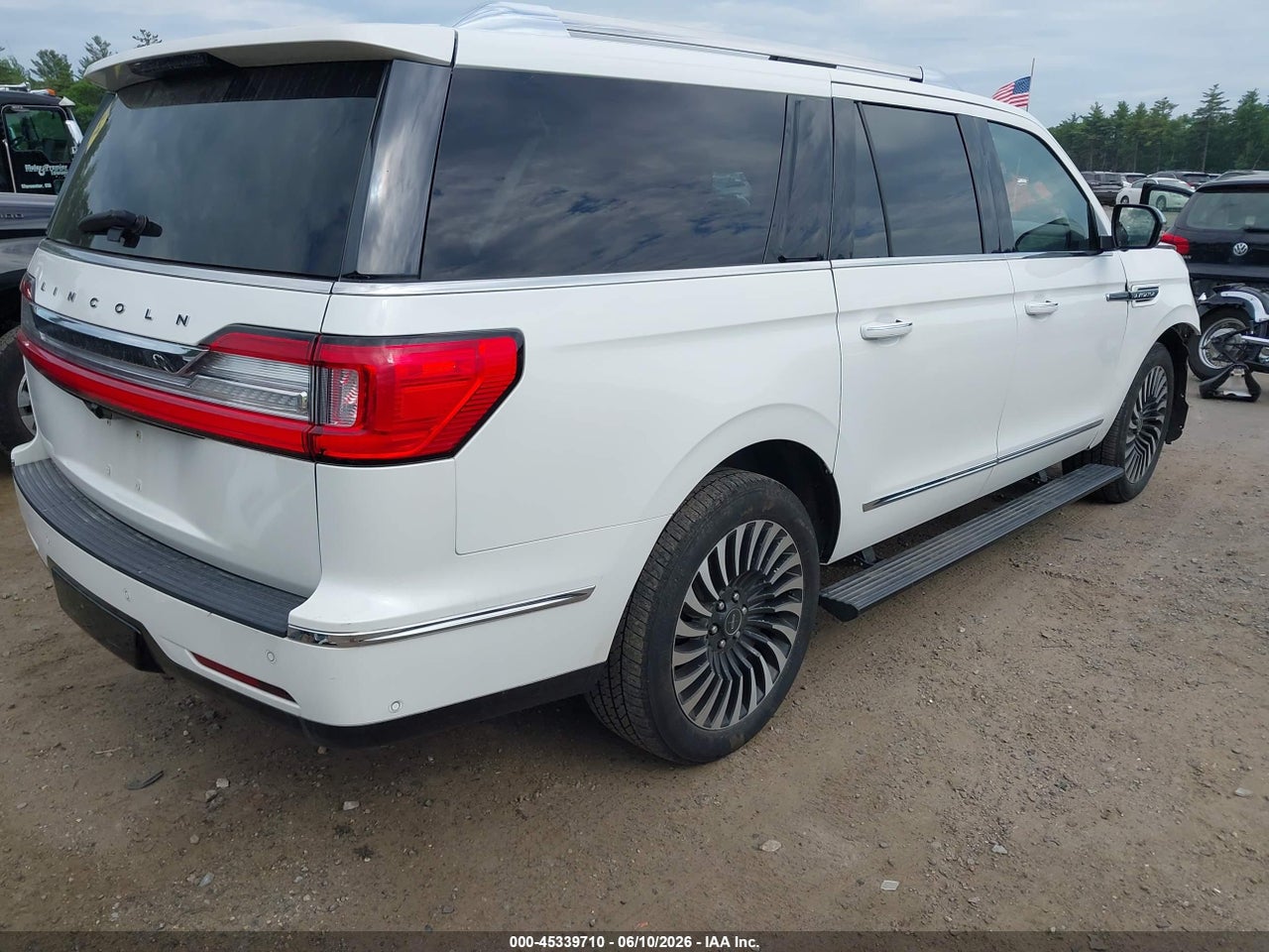 2020 LINCOLN NAVIGATOR BLACK LABEL L · 4/8
