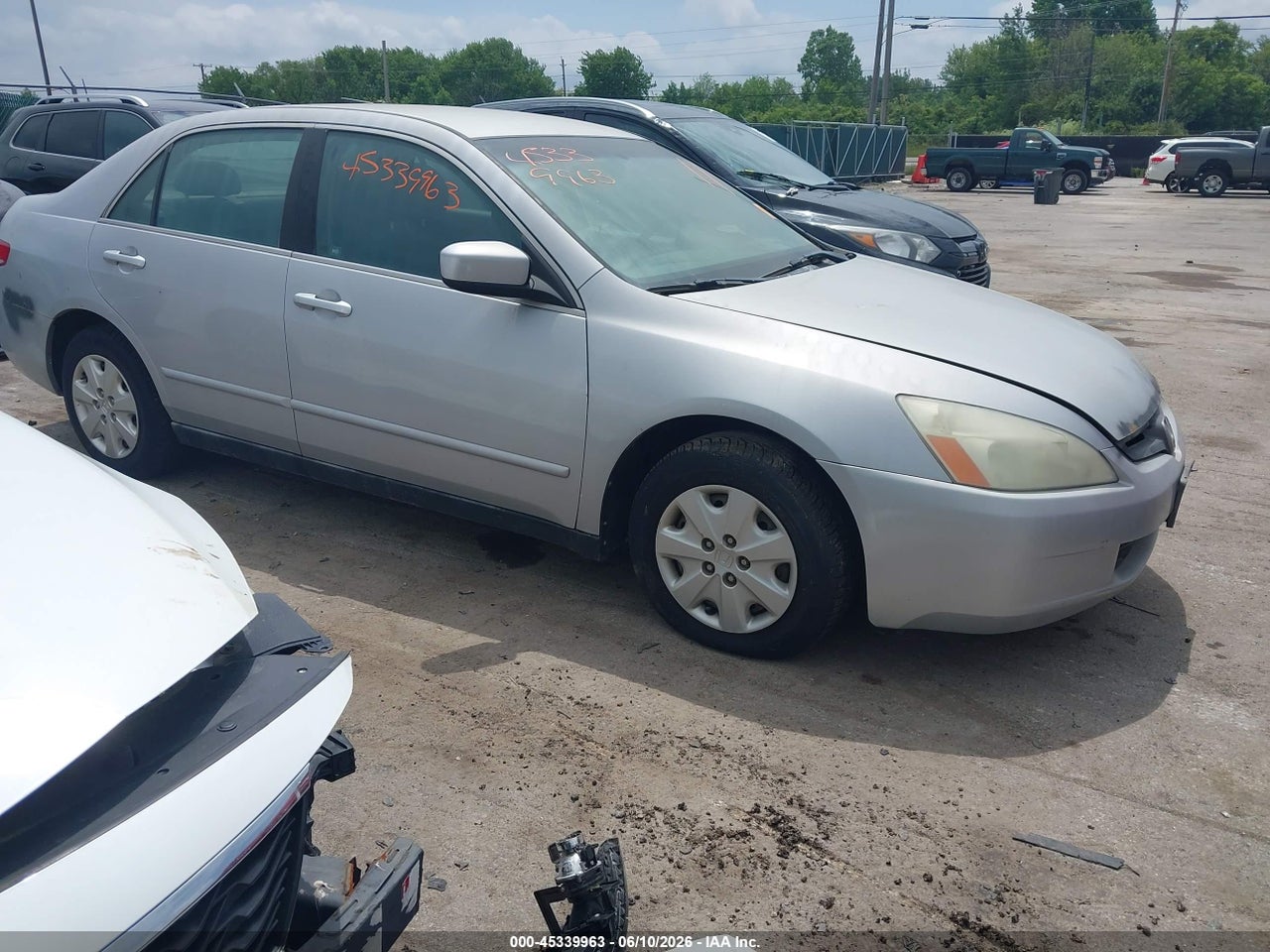 1HGCM56303A****** · 2003 HONDA ACCORD 2.4 LX