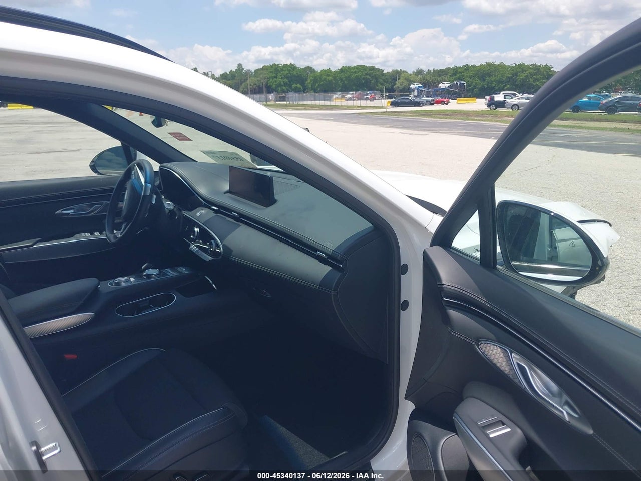 2023 GENESIS GV70 2.5T AWD · 5/11