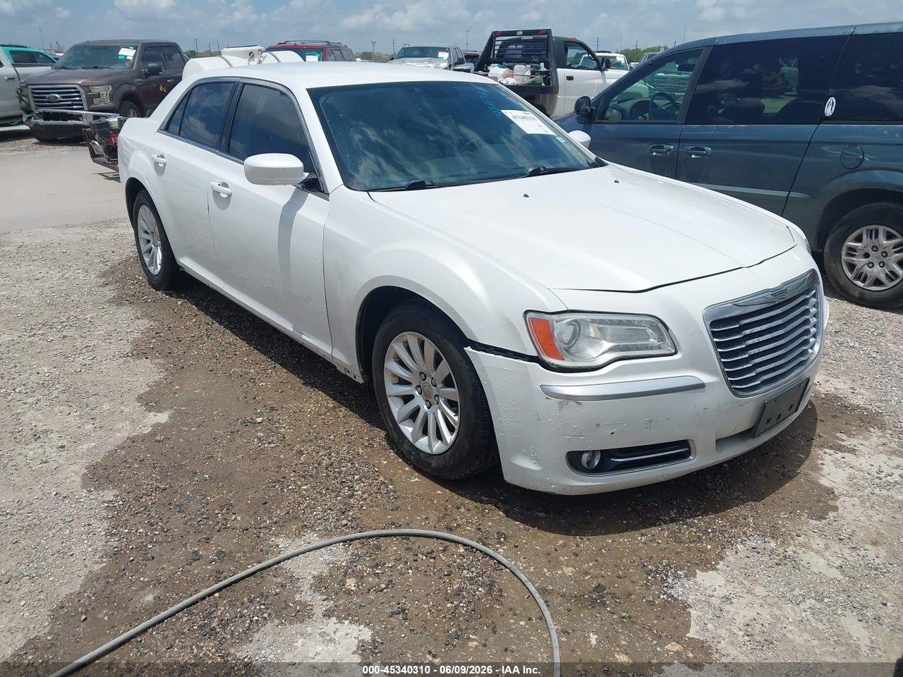 2C3CCAAG4CH****** · 2012 CHRYSLER 300