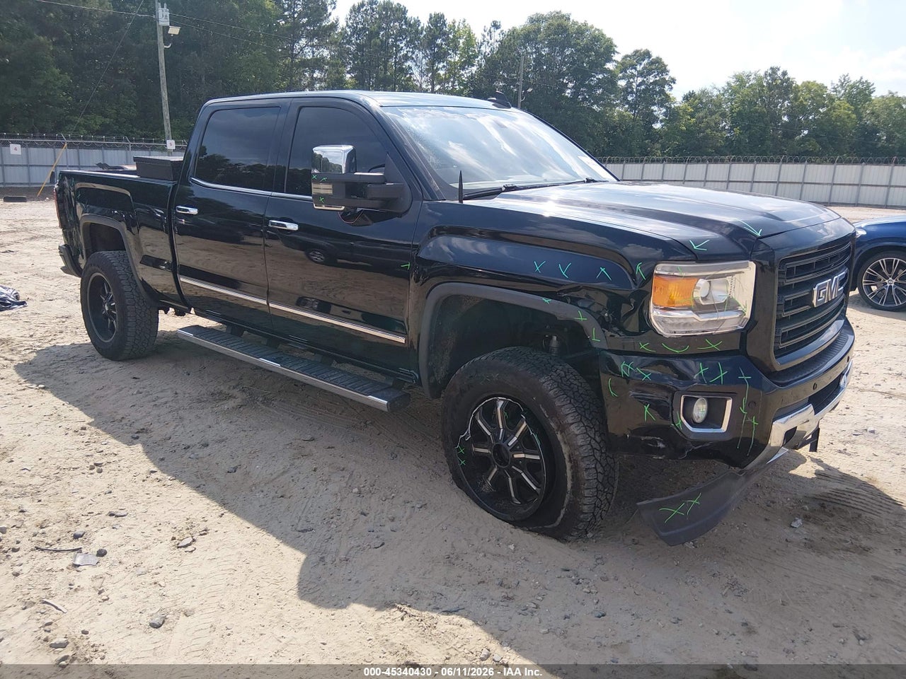 1GT12TEG3GF****** · 2016 GMC SIERRA 2500HD SLT