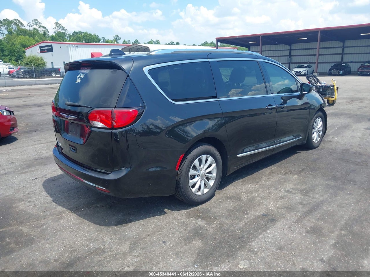 2018 CHRYSLER PACIFICA TOURING L PLUS · 4/11