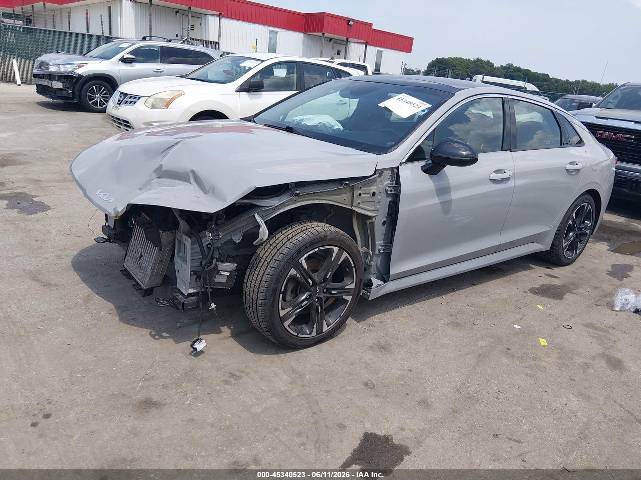 2022 KIA K5 GT-LINE · 2/11