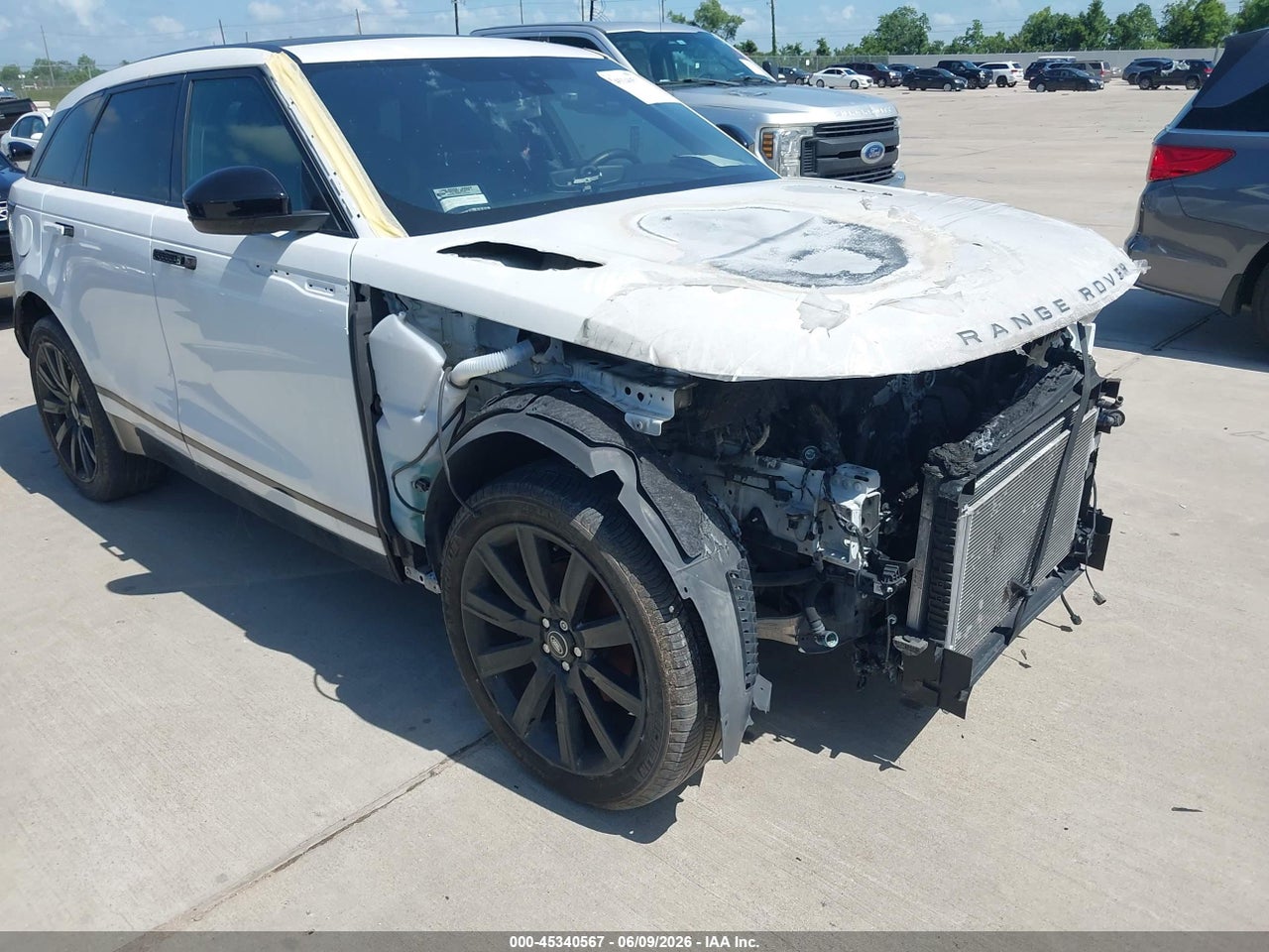 SALYK2EX6LA****** · 2020 LAND ROVER RANGE ROVER VELAR P250 R-DYNAMIC S