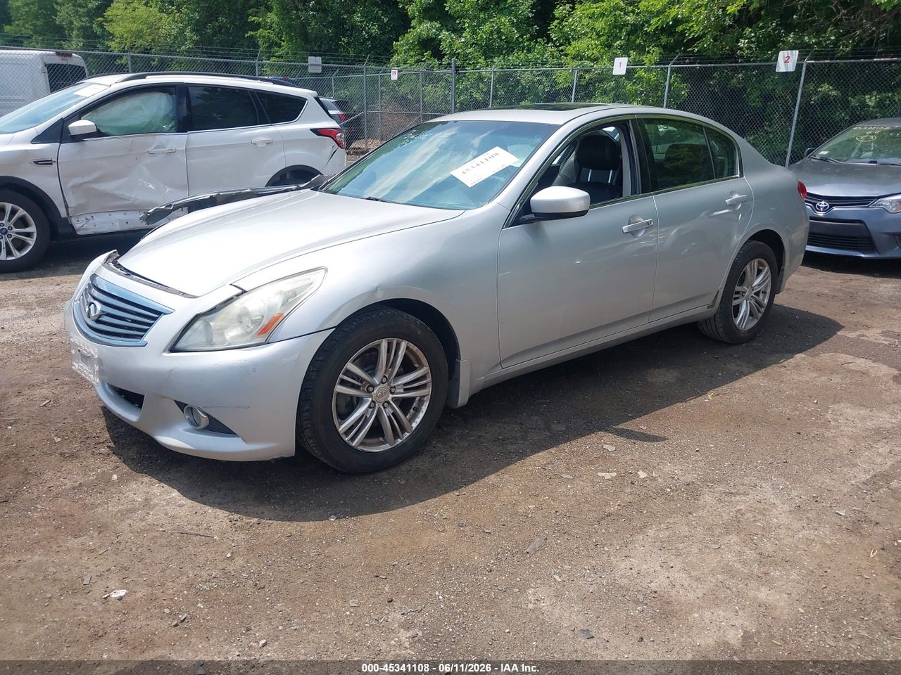 2011 INFINITI G25X   · 2/11