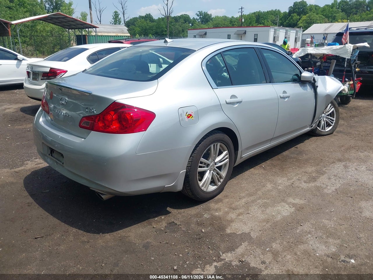 2011 INFINITI G25X   · 4/11