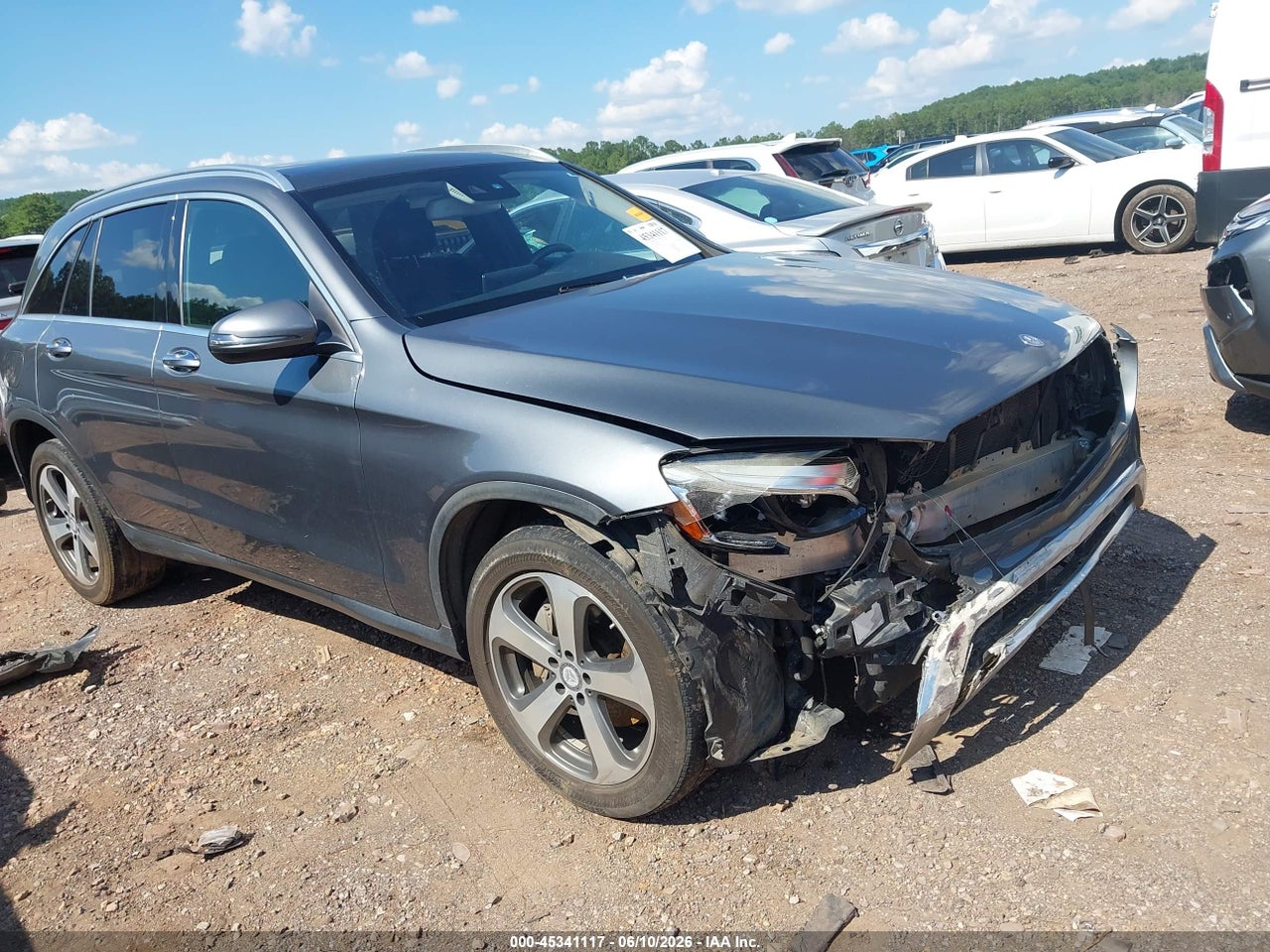 WDC0G4JB6GF****** · 2016 MERCEDES-BENZ GLC 300