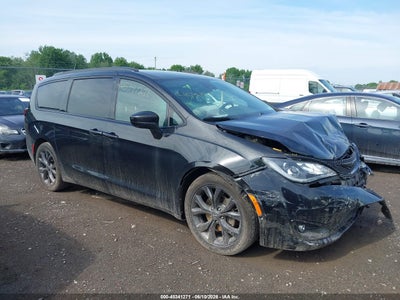 2C4RC1EG8KR****** · 2019 CHRYSLER PACIFICA TOURING L PLUS