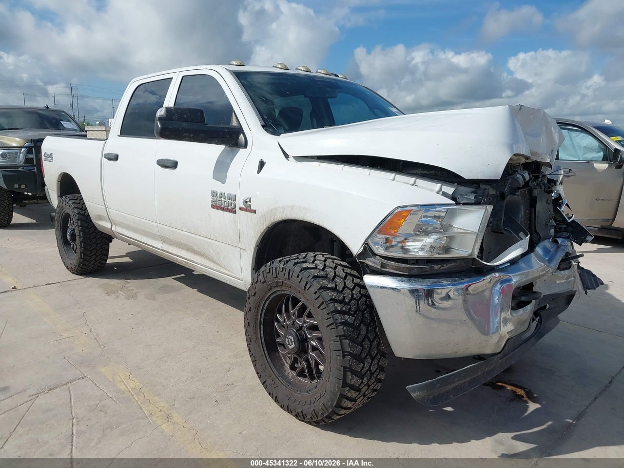 3C6UR5CL5HG****** · 2017 RAM 2500 TRADESMAN  4X4 6'4 BOX