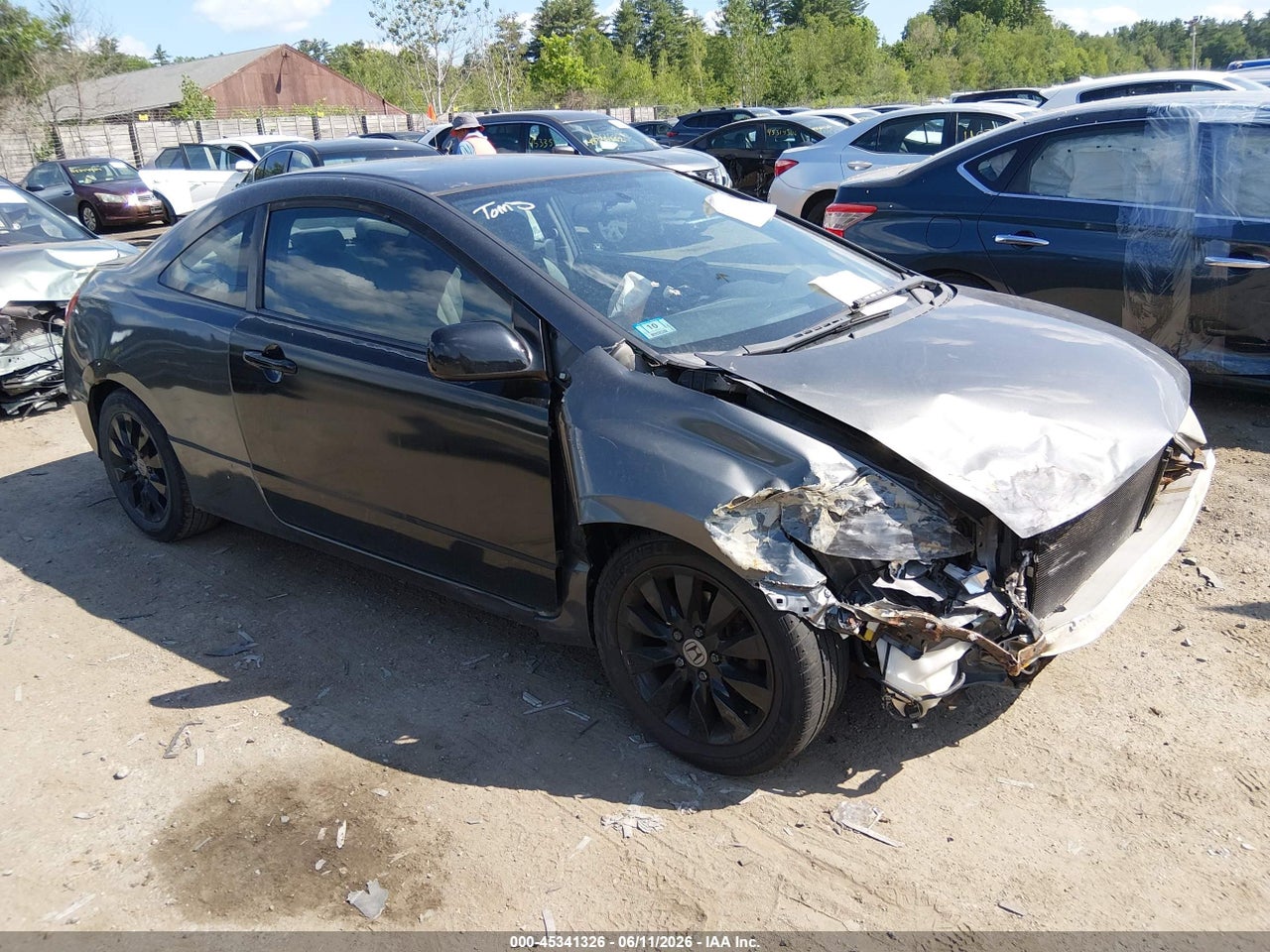 2HGFG1B69BH****** · 2011 HONDA CIVIC LX