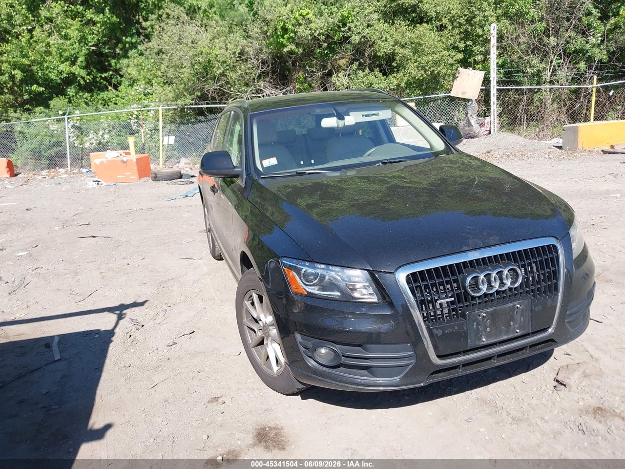 WA1LKAFP9AA****** · 2010 AUDI Q5 3.2 PREMIUM