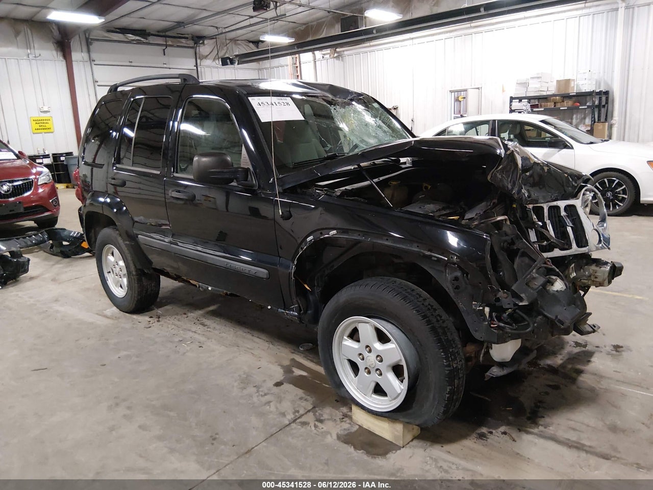 1J4GL48K27W****** · 2007 JEEP LIBERTY SPORT