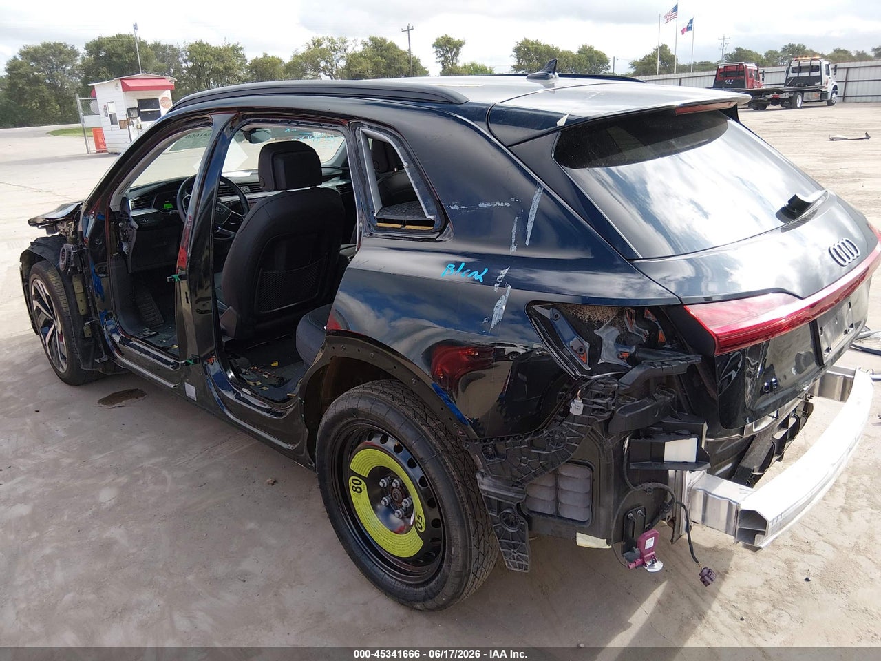2024 AUDI Q8 E-TRON PREMIUM PLUS QUATTRO · 3/11