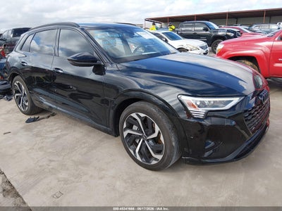 WA15ABGE1RB****** · 2024 AUDI Q8 E-TRON PREMIUM PLUS QUATTRO