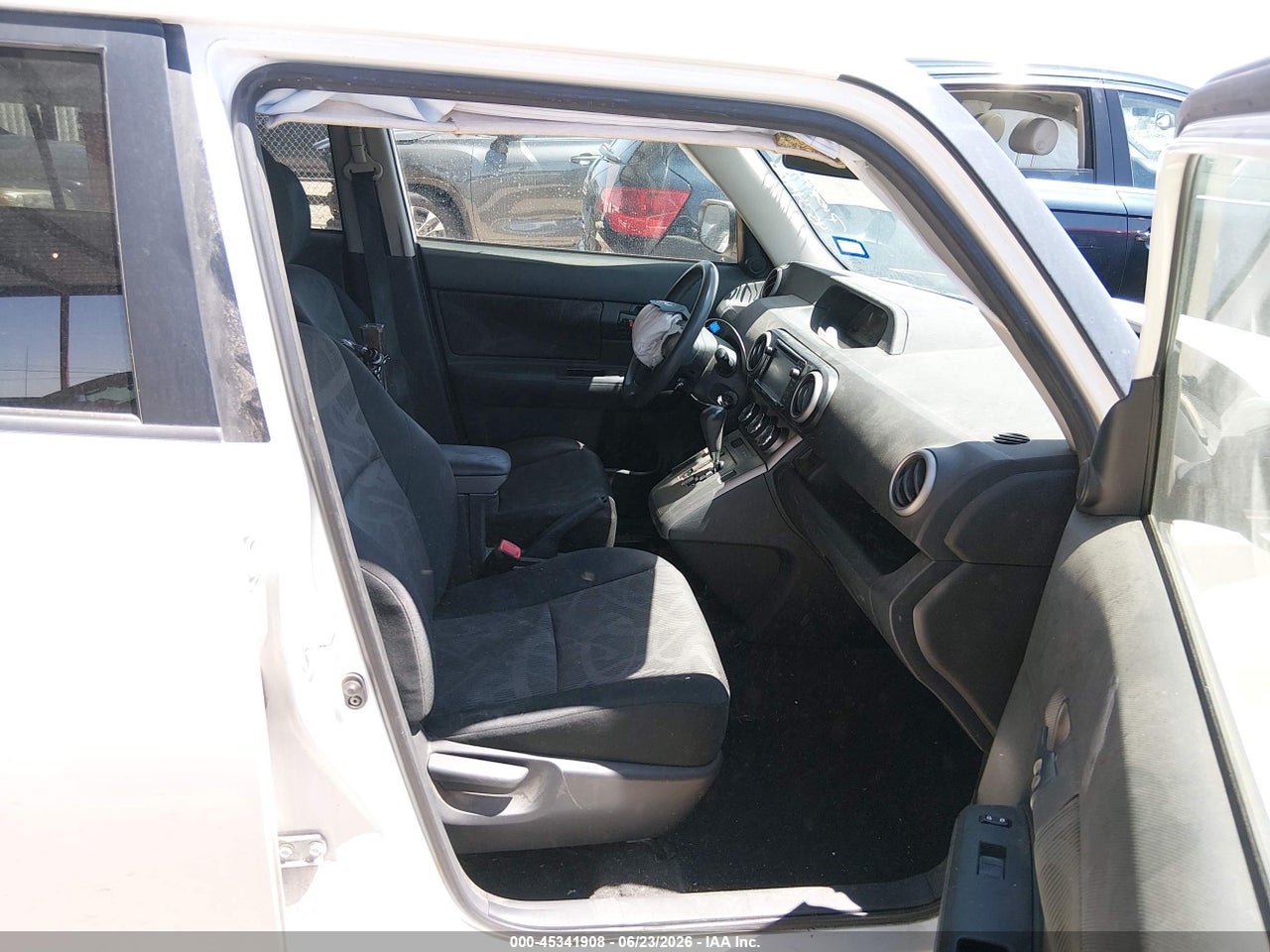 2014 SCION XB   · 5/11