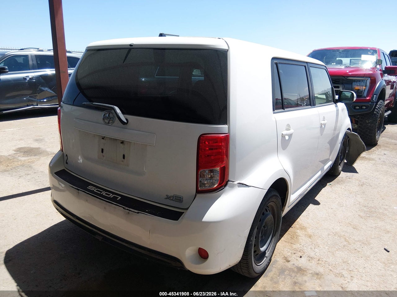 2014 SCION XB   · 4/11
