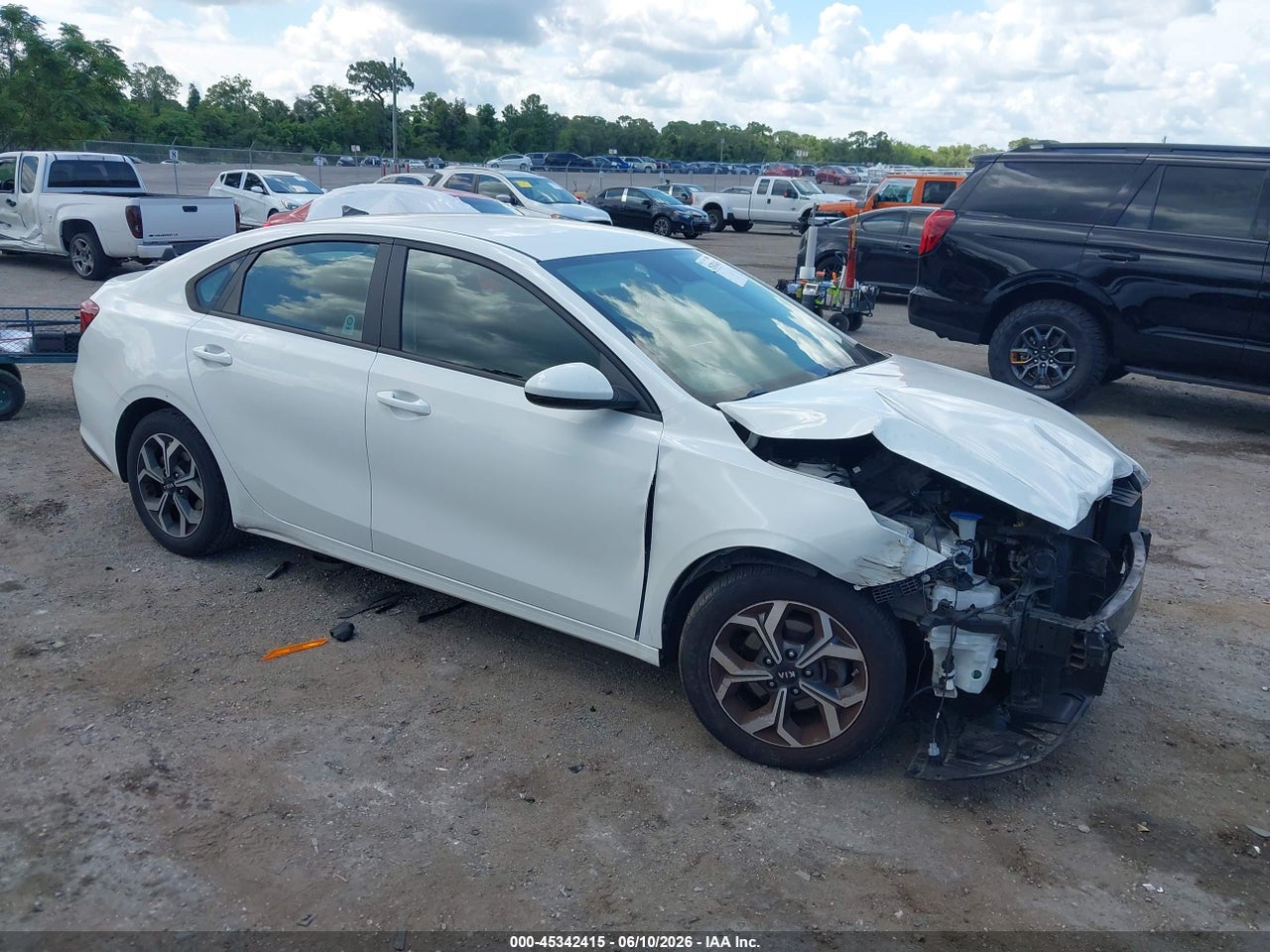 3KPF24AD8LE****** · 2020 KIA FORTE LXS