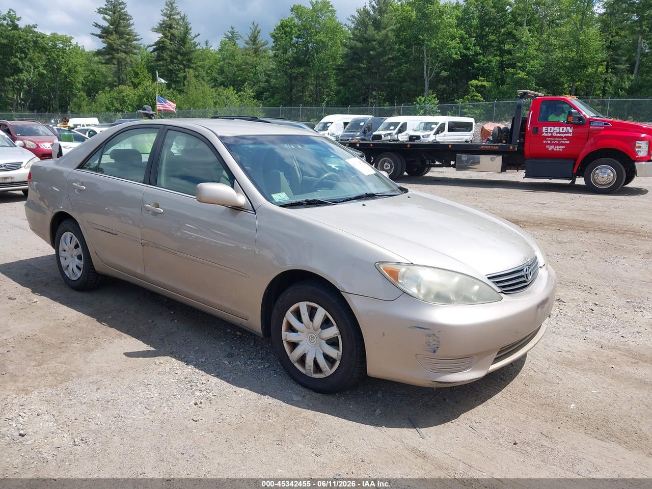 4T1BE30K95U****** · 2005 TOYOTA CAMRY LE