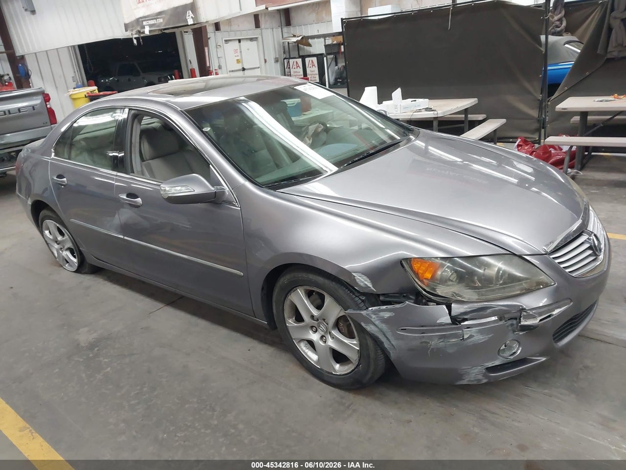 JH4KB16658C****** · 2008 ACURA RL 3.5