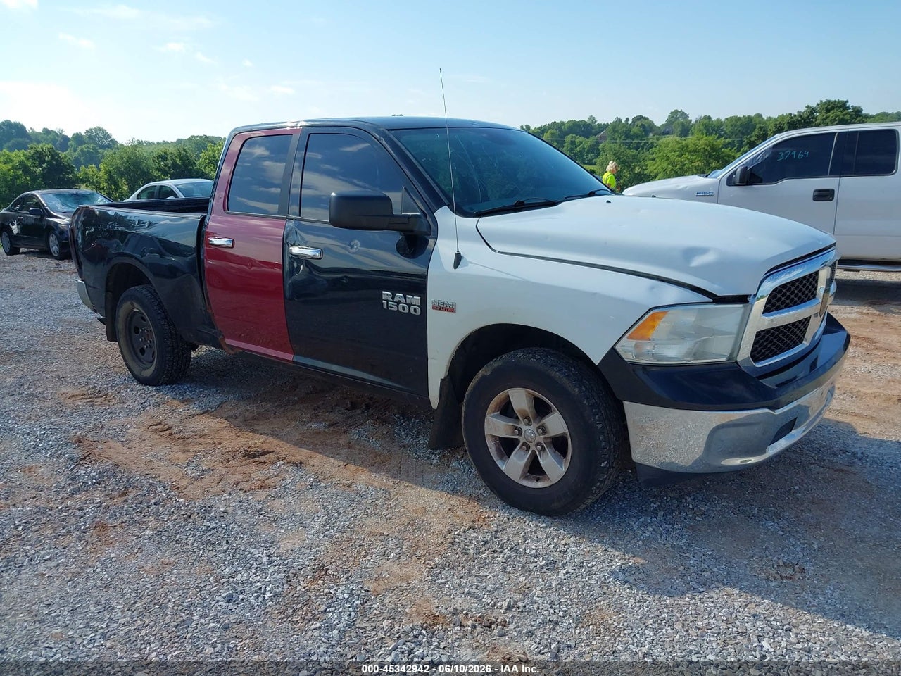 1C6RR7GT4ES****** · 2014 RAM 1500 SLT