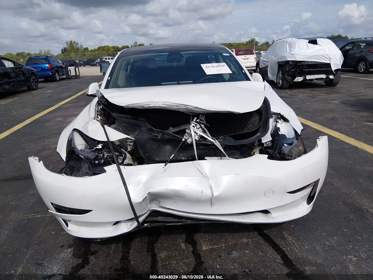 2023 TESLA MODEL 3 REAR-WHEEL DRIVE · 6/9