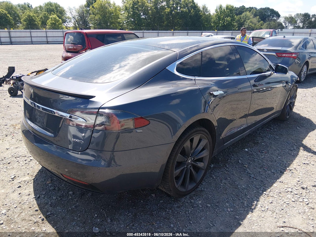 2017 TESLA MODEL S 100D/60D/75D/90D/P100D · 4/11