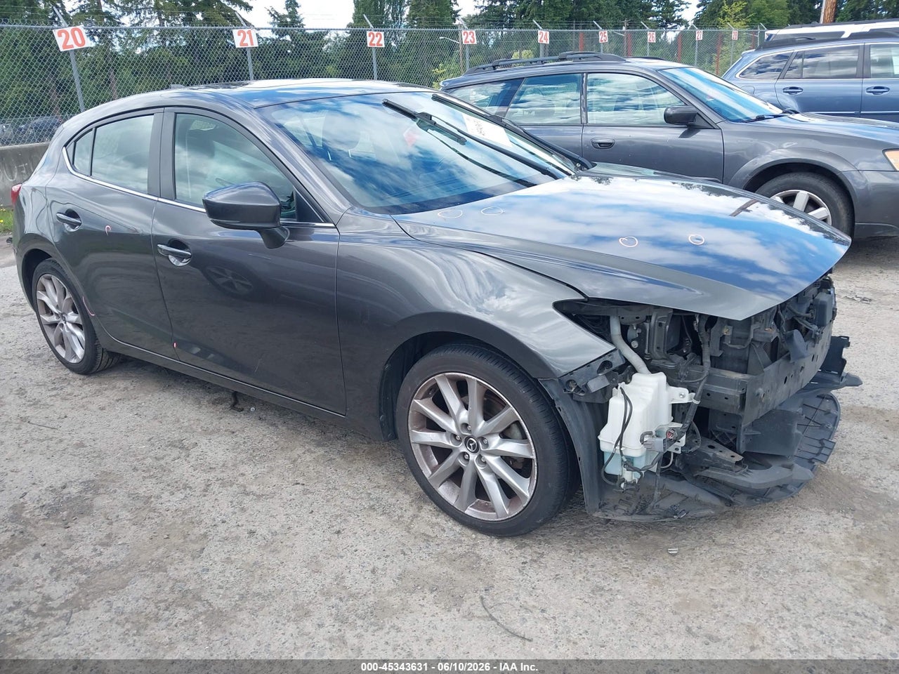 3MZBN1M32HM****** · 2017 MAZDA MAZDA3 GRAND TOURING