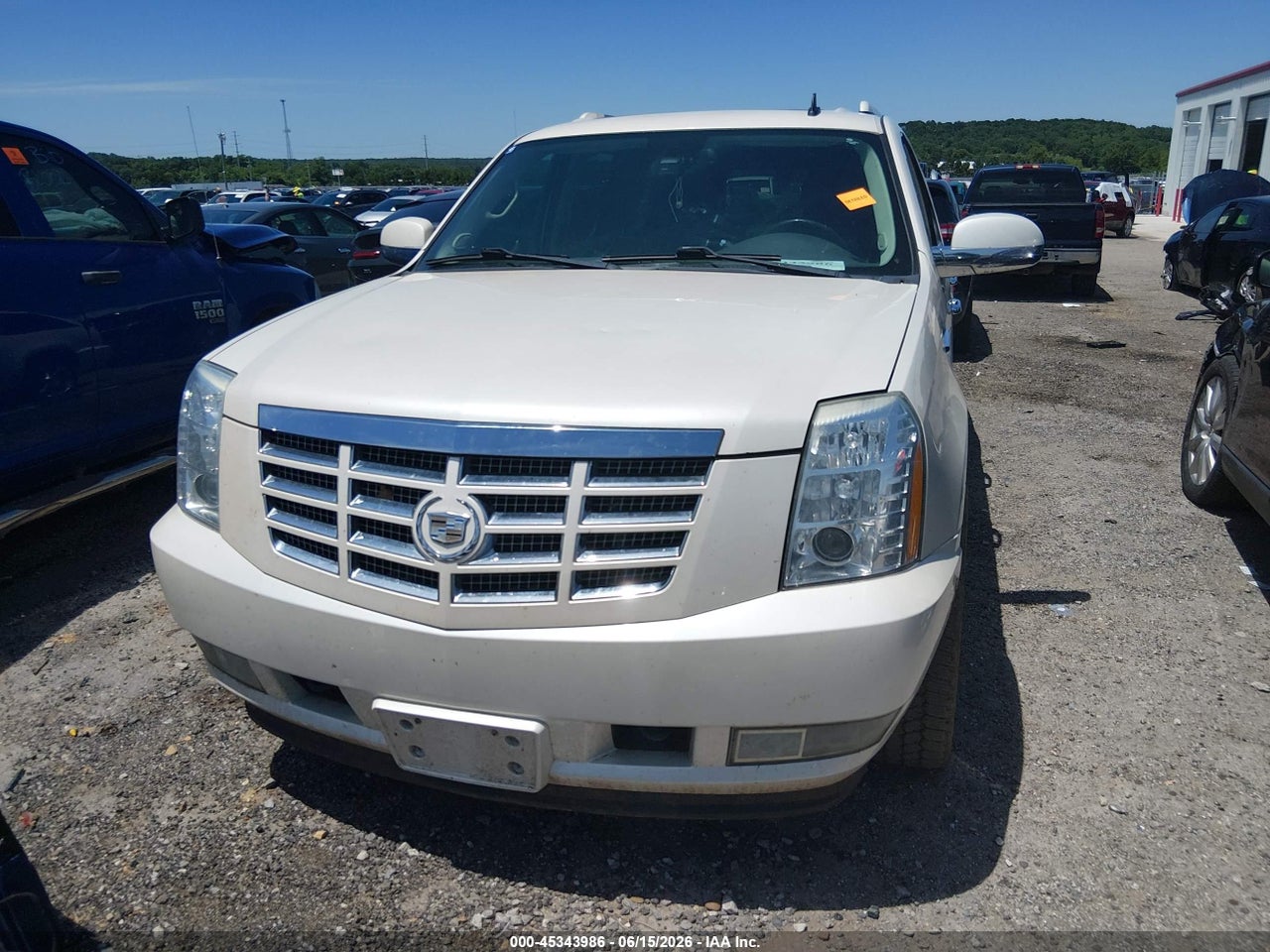 1GYS3HEF0BR****** · 2011 CADILLAC ESCALADE ESV LUXURY · 6/11