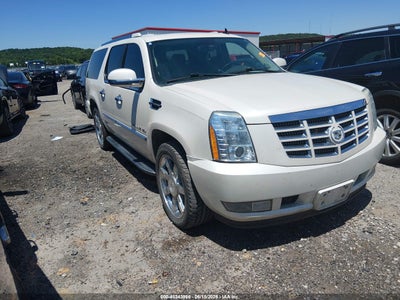 2011 CADILLAC ESCALADE ESV LUXURY