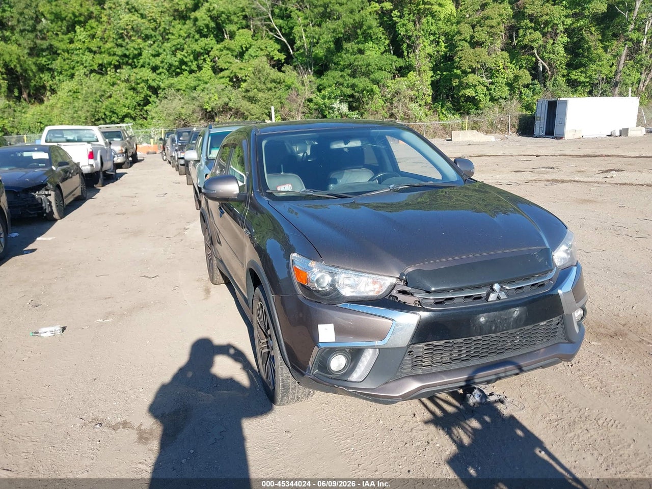 JA4AR3AWXJU****** · 2018 MITSUBISHI OUTLANDER SPORT 2.4 SE