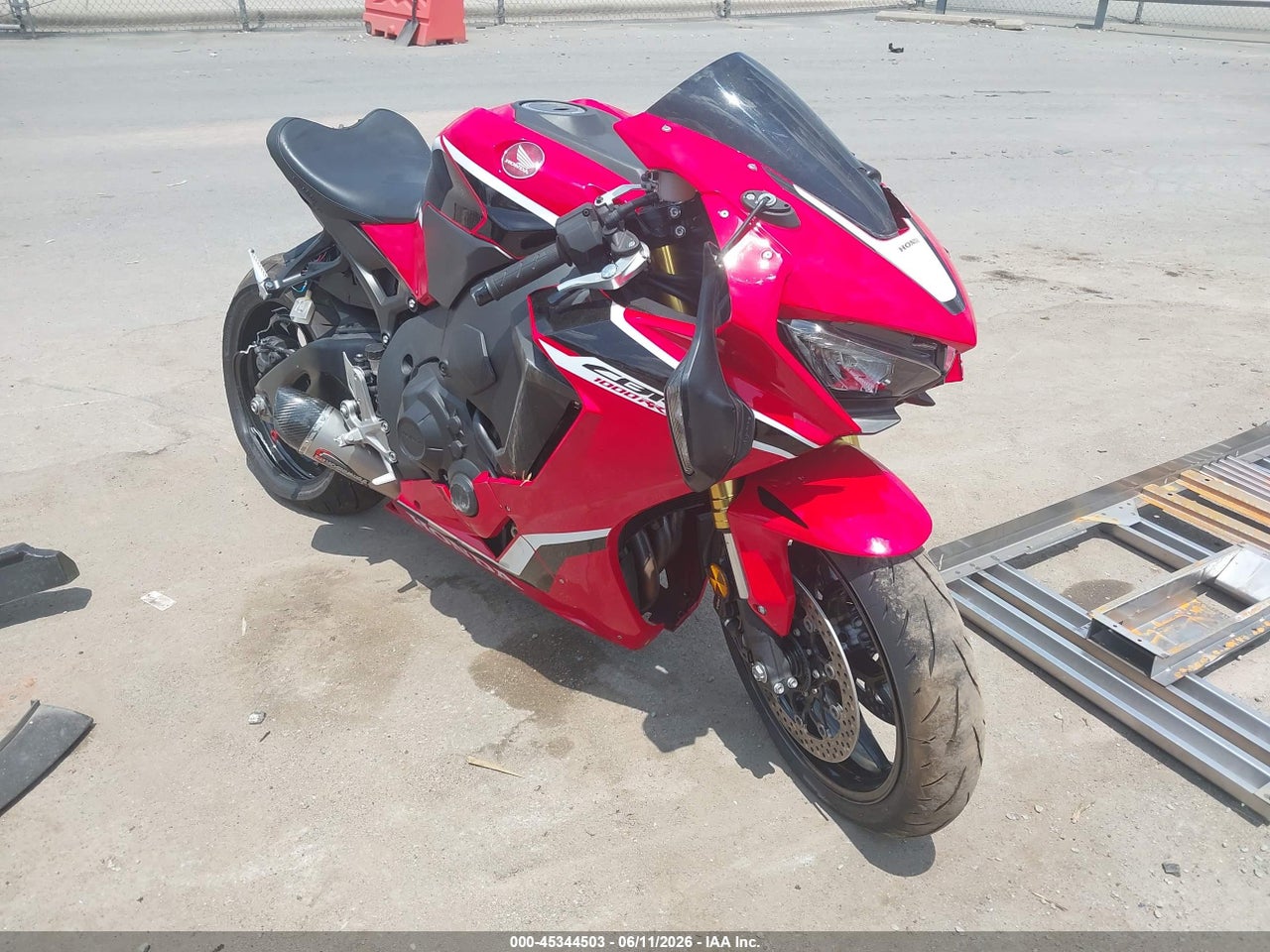 JH2SC7716JK****** · 2018 HONDA CBR1000 RR