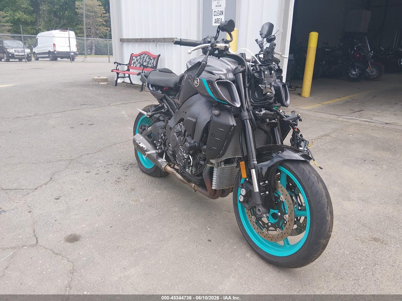JYARN79E1RA****** · 2024 YAMAHA MTN1000