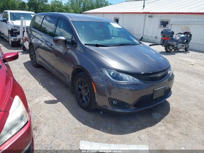 2019 CHRYSLER PACIFICA TOURING PLUS