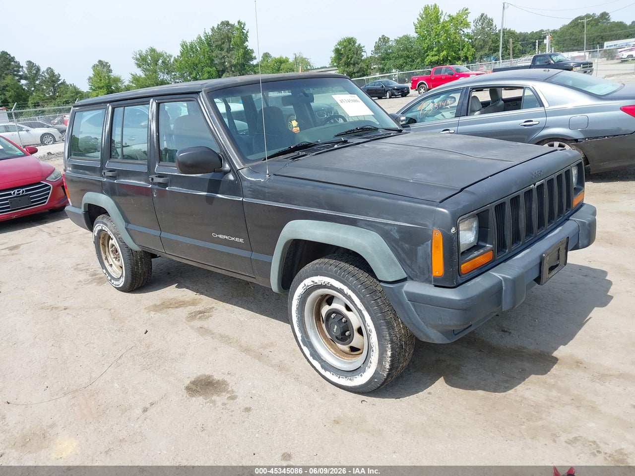 1J4FJ28S9WL****** · 1998 JEEP CHEROKEE SE