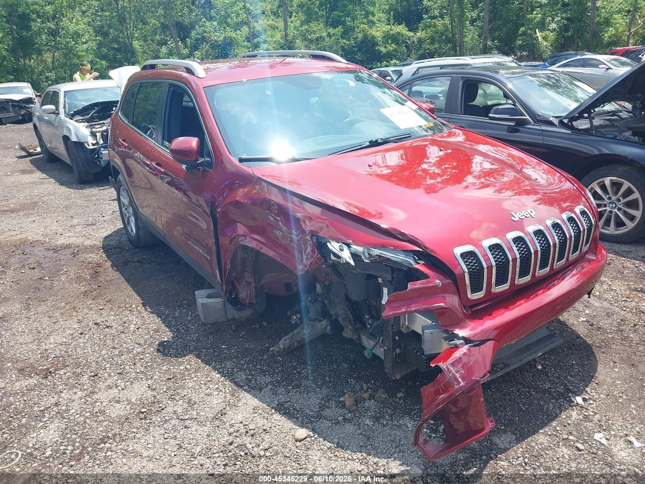 1C4PJMCS4GW****** · 2016 JEEP CHEROKEE LATITUDE