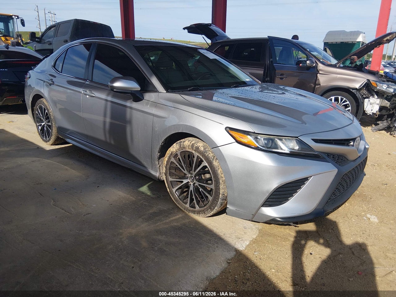 4T1B11HK1JU****** · 2018 TOYOTA CAMRY SE