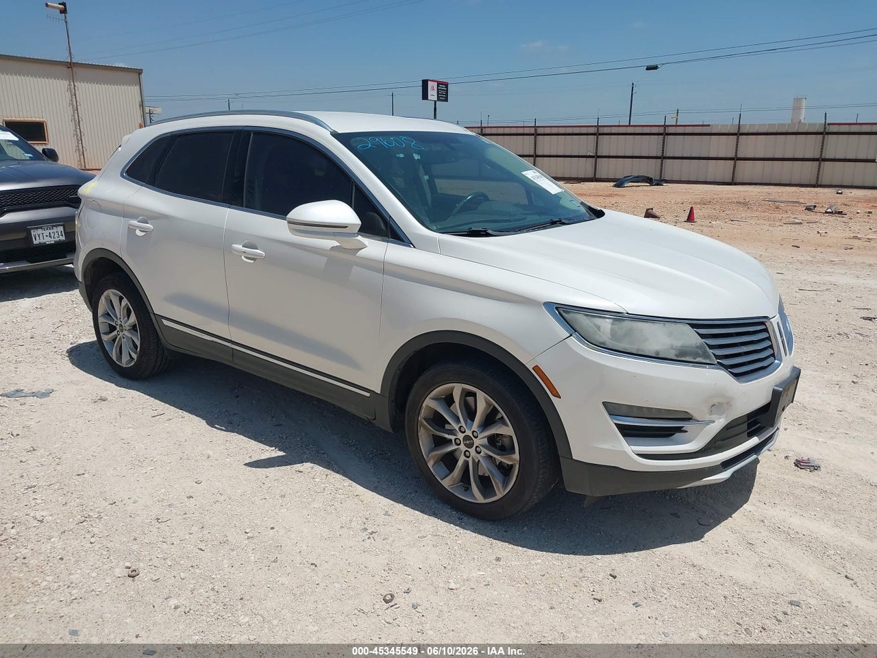 5LMCJ2C99GU****** · 2016 LINCOLN MKC SELECT