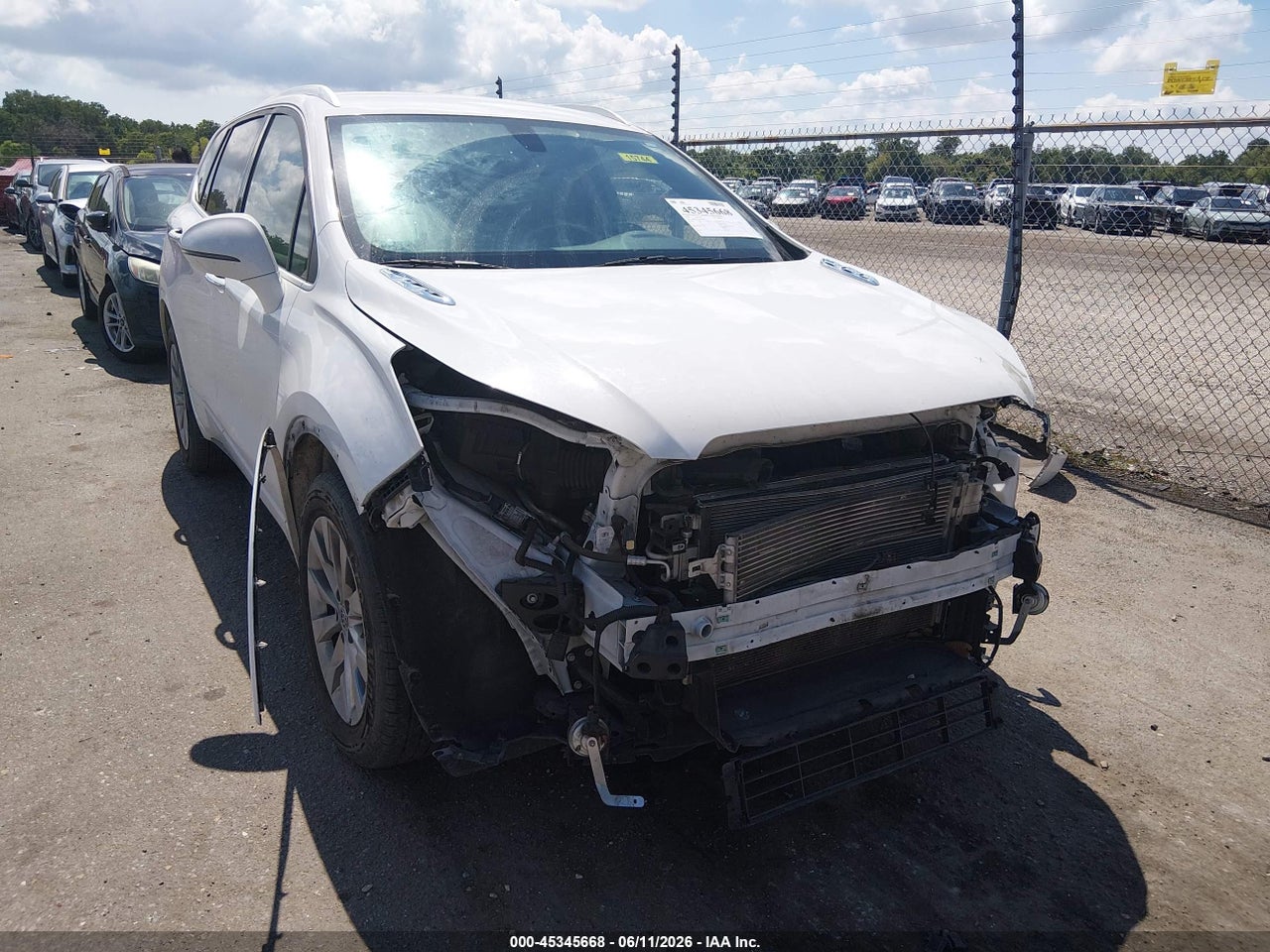 LRBFX1SA4JD****** · 2018 BUICK ENVISION ESSENCE